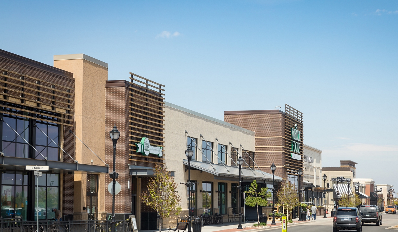 Township Residences - Highlands Ranch, CO - The Streets at SouthGlenn.<p>&nbsp;</p>
<p style="text-align: center;">The Streets at SouthGlenn, an outdoor mall with plenty of shopping and local grocers, is only 10 minutes from your front door.</p>
