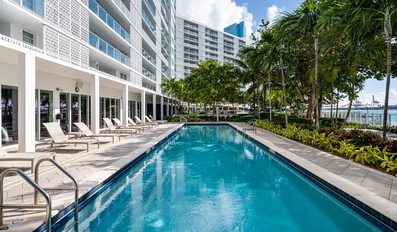 Southgate Towers - Miami, Fl - Pool