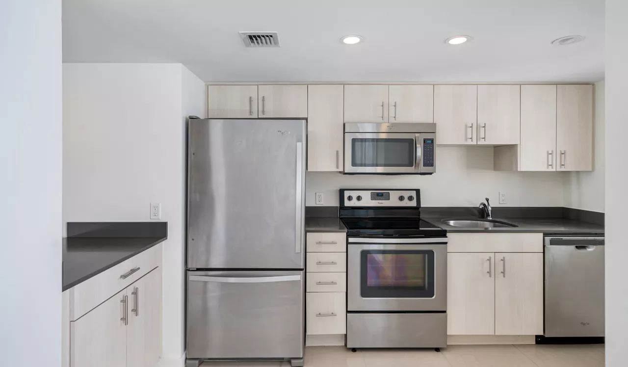 Southgate Towers - Miami, FL - Kitchen