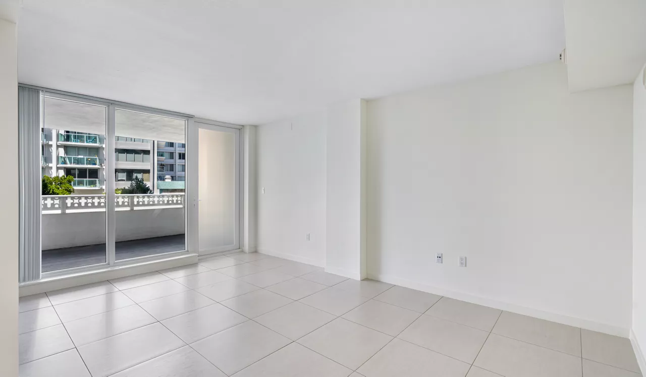 Southgate Towers - Miami, FL - Living Room