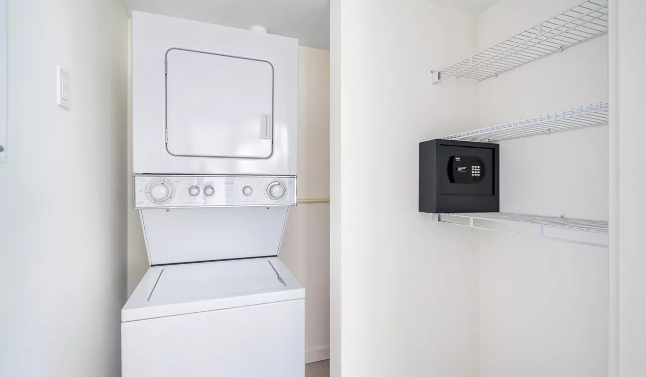 Southgate Towers - Miami, FL - Closet
