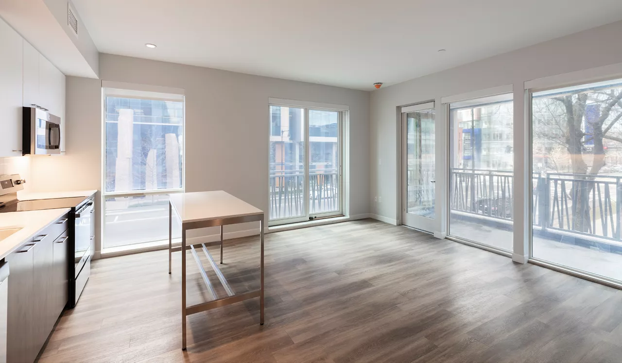 Prism - Kendall Square Apartments - living