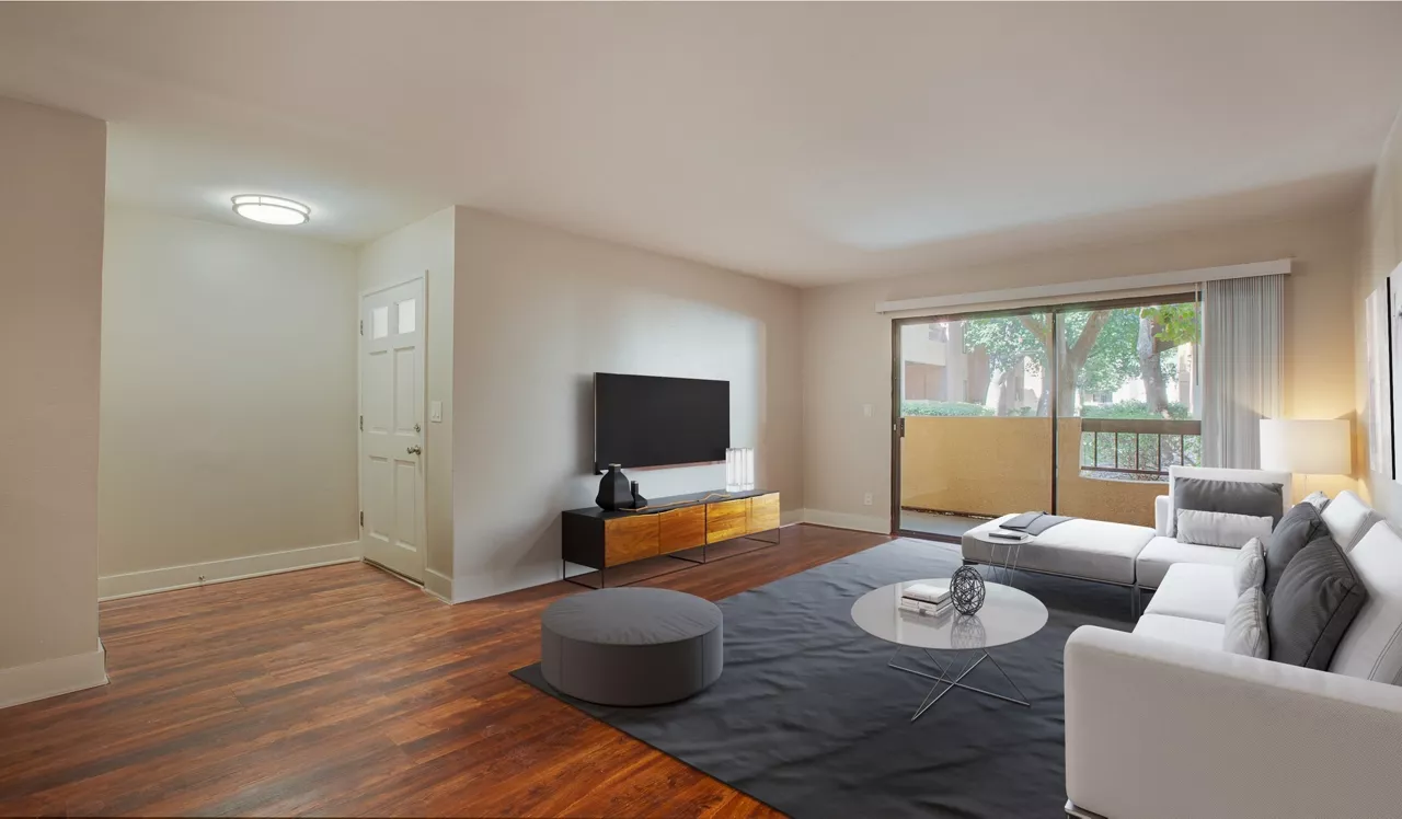 Malibu Canyon - Calabasas, CA - Interior Living Room