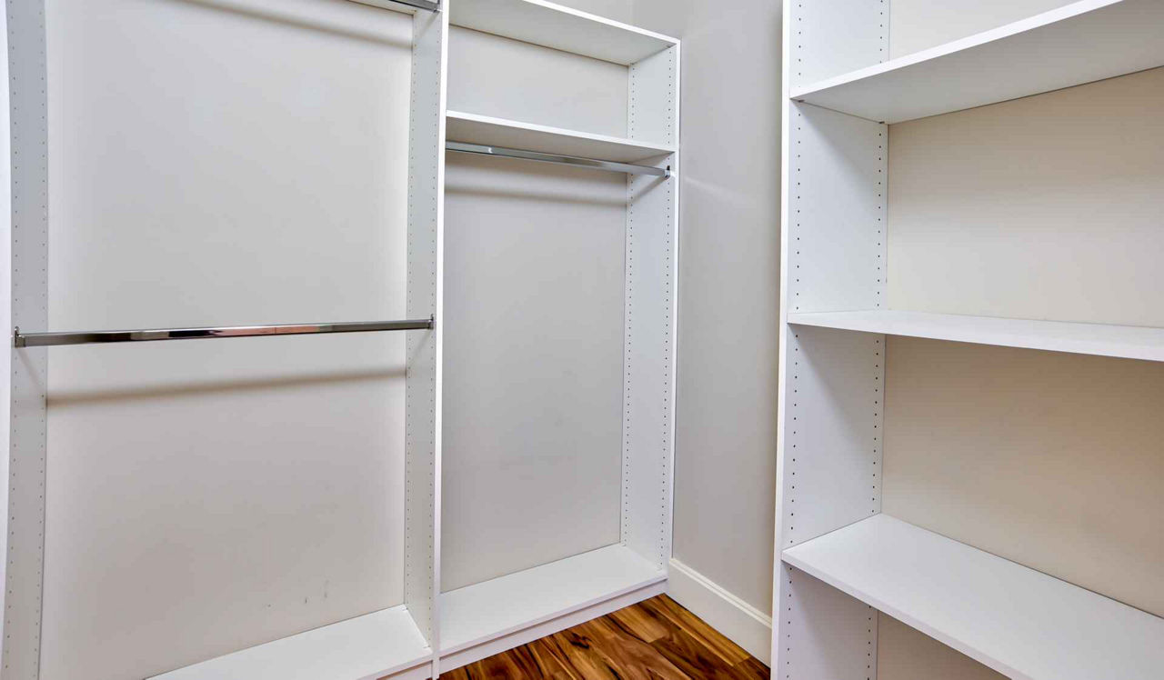 The Sterling - Philadelphia, PA - Closet