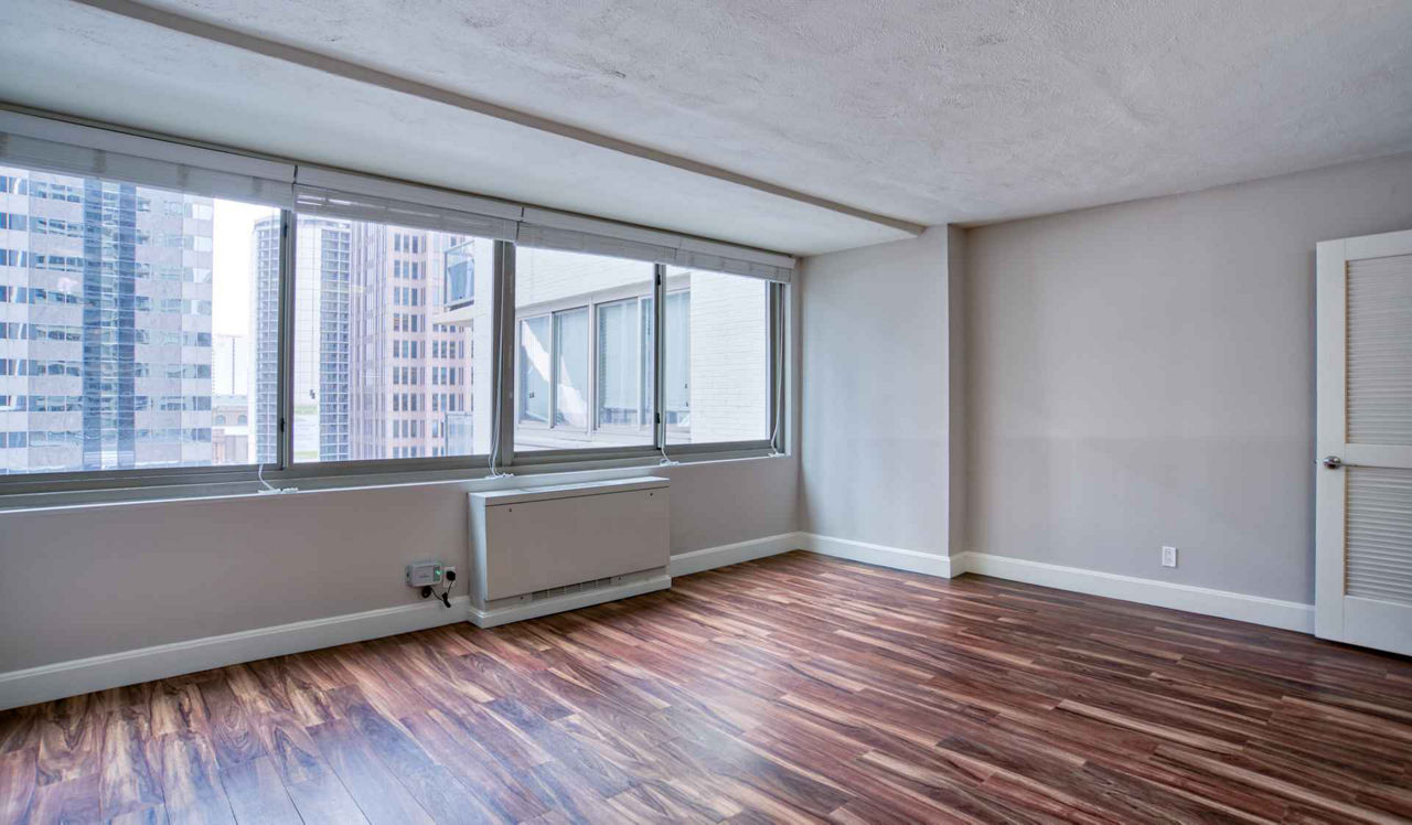 Sterling Apartment Homes - Philadelphia, PA - Living Room