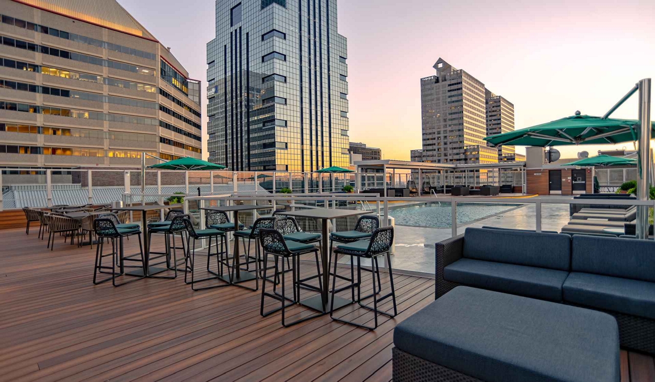 The Sterling Apartment Homes - Philadelphia, PA - Rooftop Patio