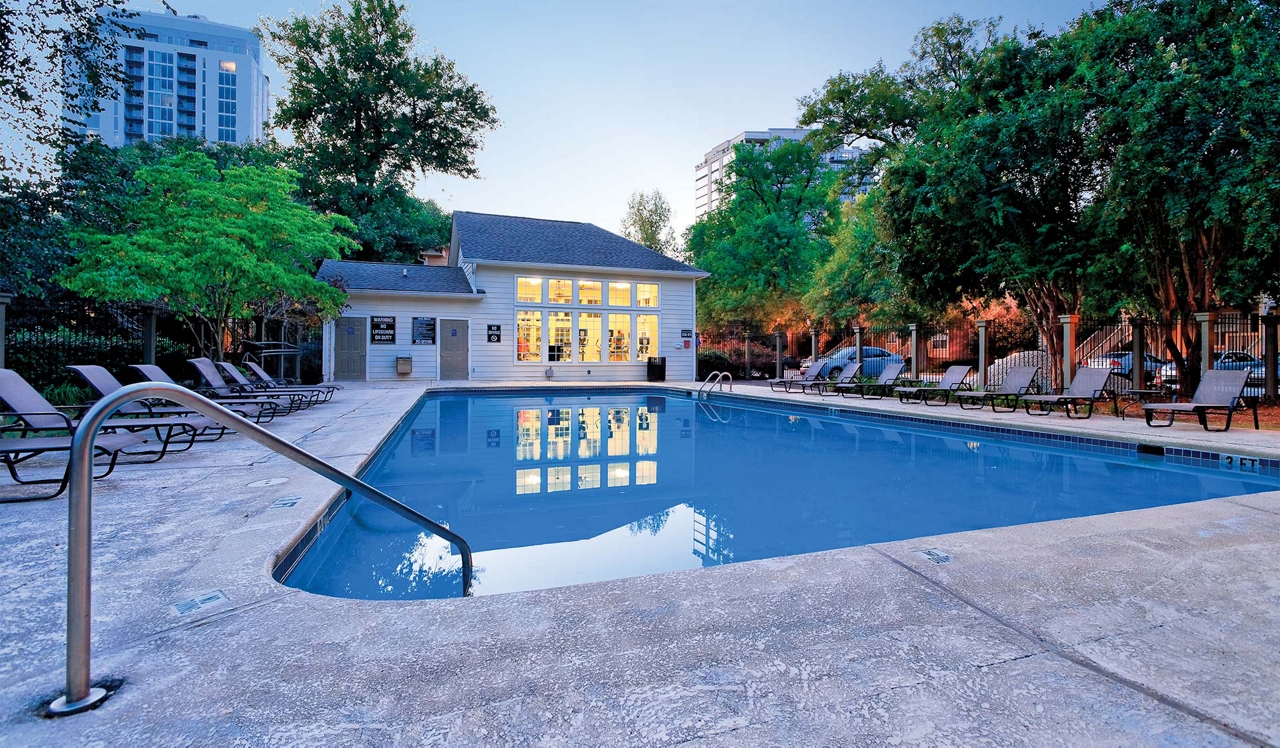 Peachtree Park Apartments - Atlanta, GA - Pool