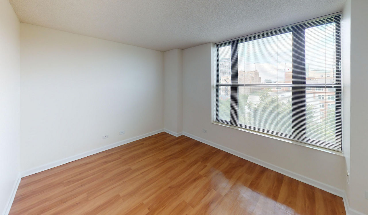 Evanston Place - Evanston, IL - bedroom