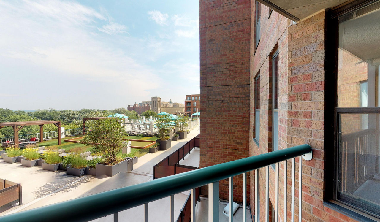 Evanston Place - Evanston, IL - Balcony