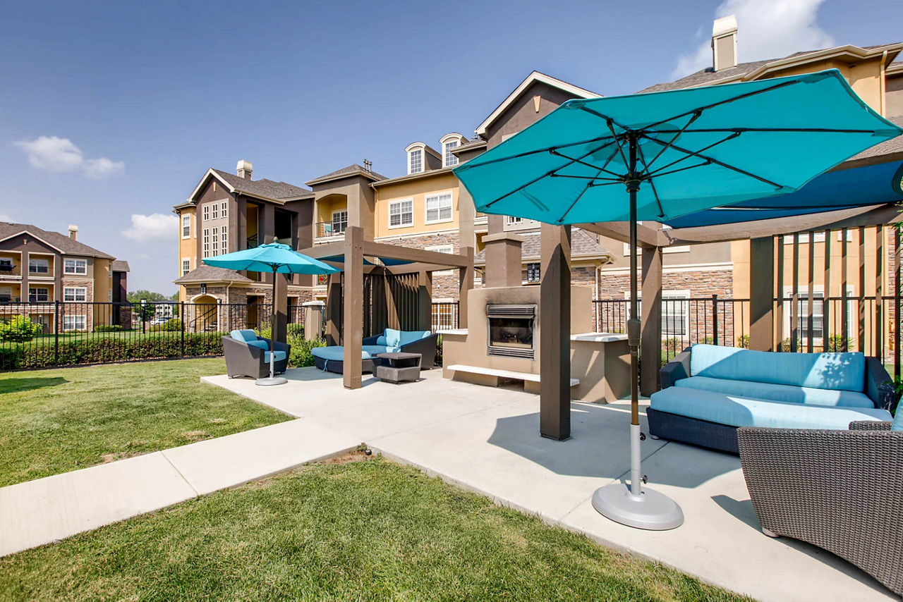 The Grove at Cherry Creek Park - Centennial, CO - Pool