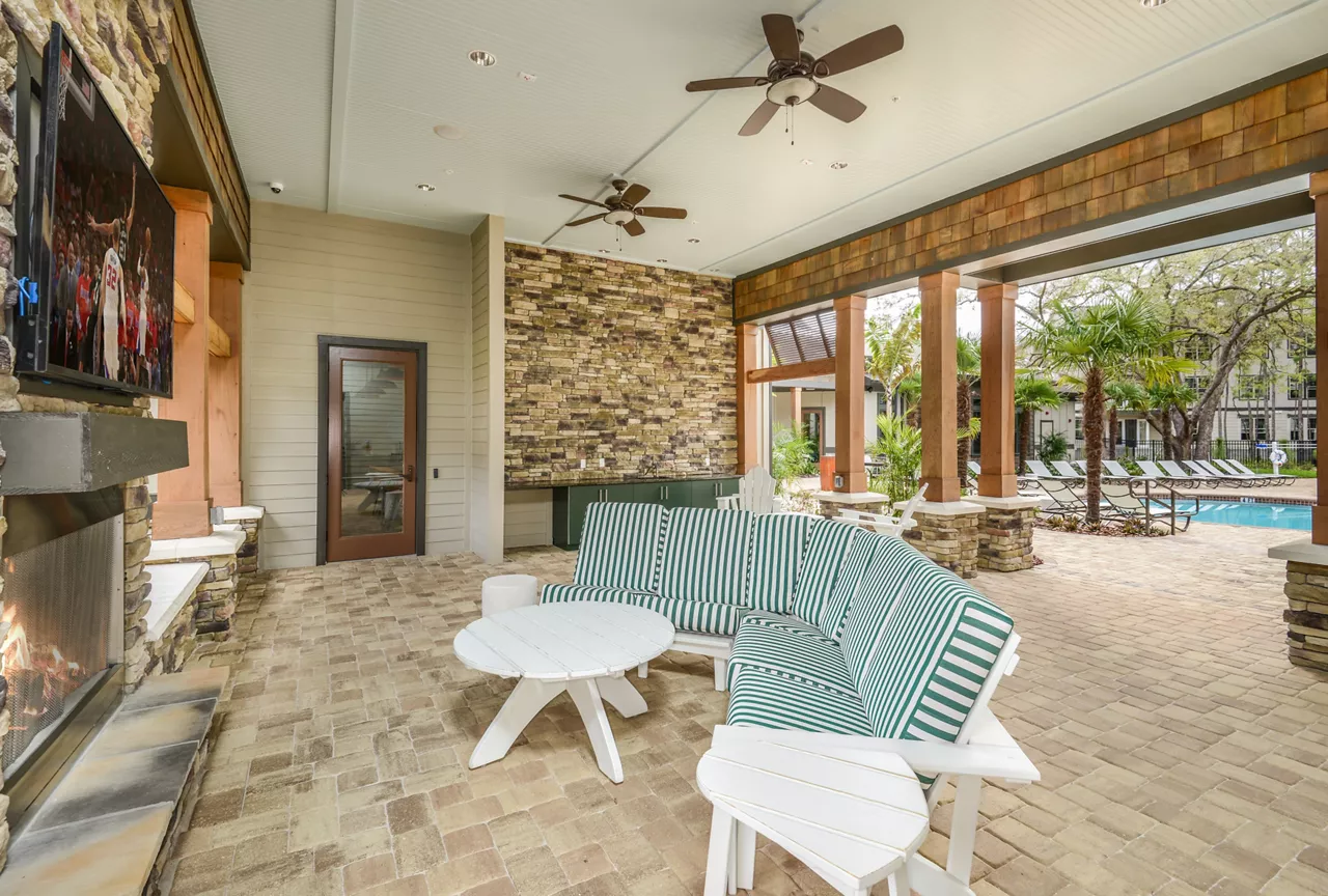 The Lodge at Hidden River in Tampa, FL - Outdoor Lounge