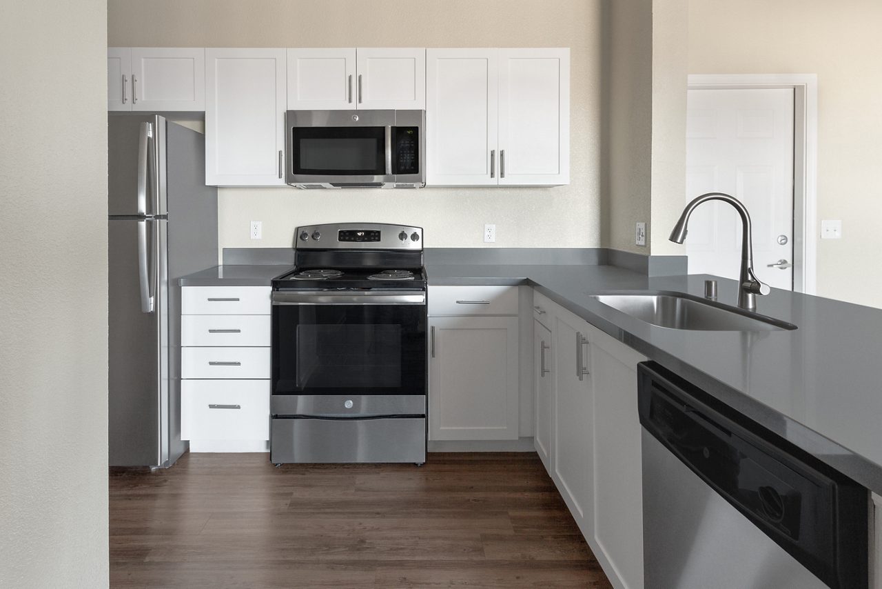 The Tides - Richmond, CA - Kitchen