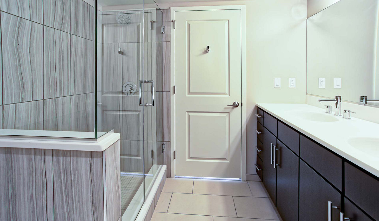 Sterling Apartments - Philadelphia, PA - Bathroom