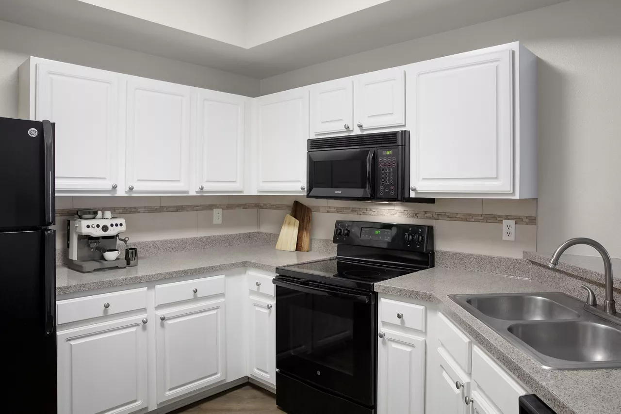 Timucuan Lakeside - Jacksonville, FL - Kitchen