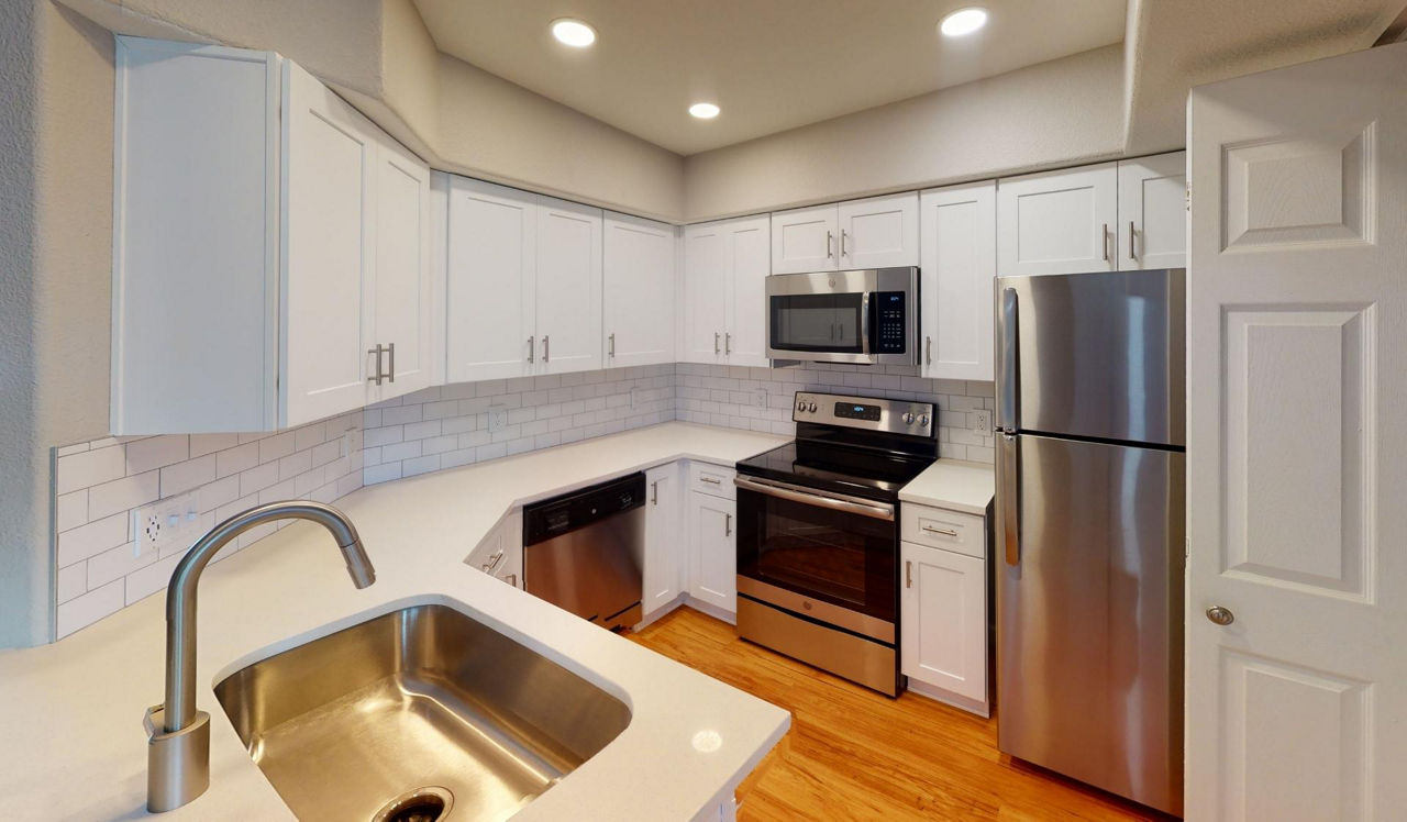 Township Residences - Centennial, CO - Kitchen