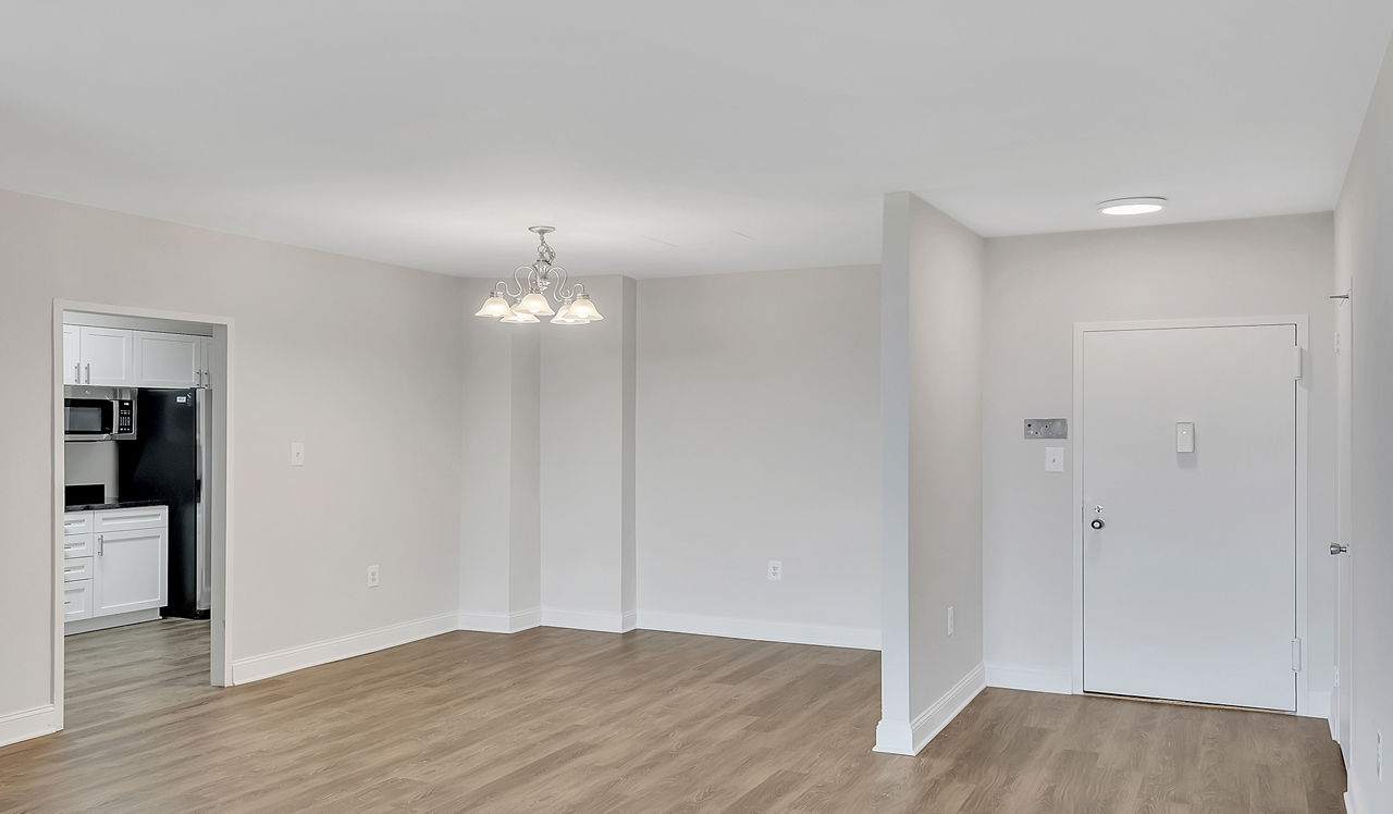 Willard Towers - Chevy Chase, MD - Kitchen and Dining Room