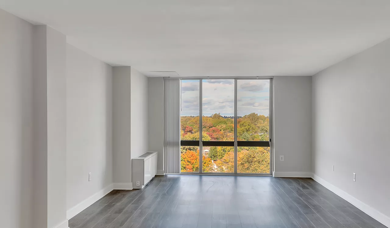 Willard Towers - Chevy Chase, MD - Living Room