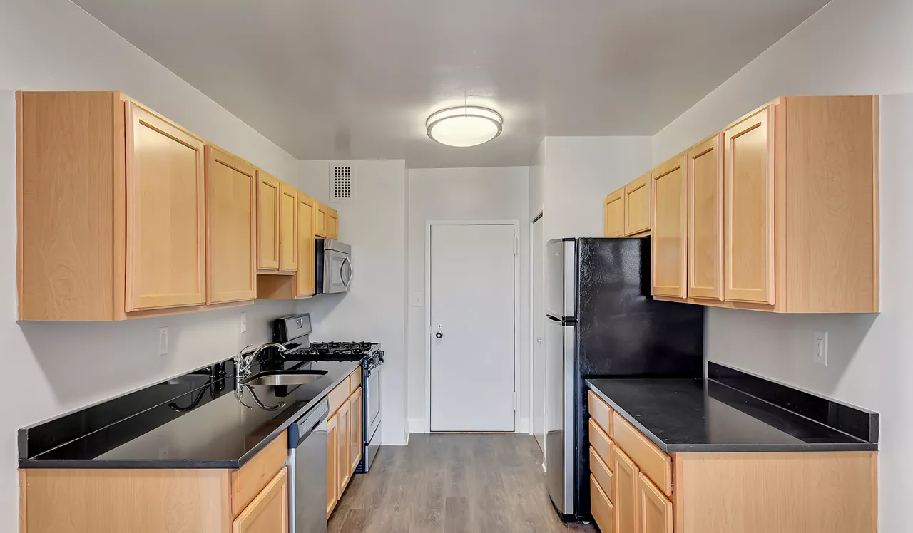 Willard Towers - Chevy Chase, MD - Kitchen