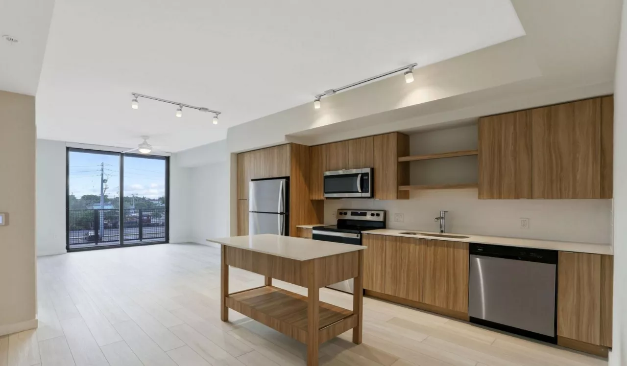 The District at Flagler Village - Fort Lauderdale, FL – Interior Kitchen