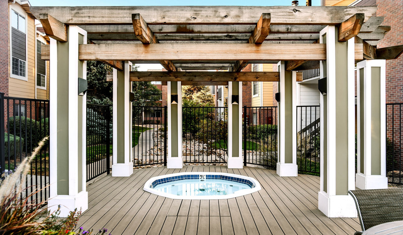 Verona - Littleton, CO - Hot Tub