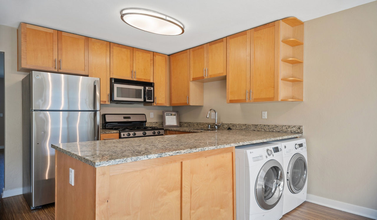 The Bluffs at Pacifica - Pacifica, CA - Kitchen