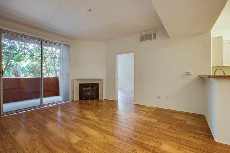 Villas at Park La Brea - Los Angeles, CA - living room