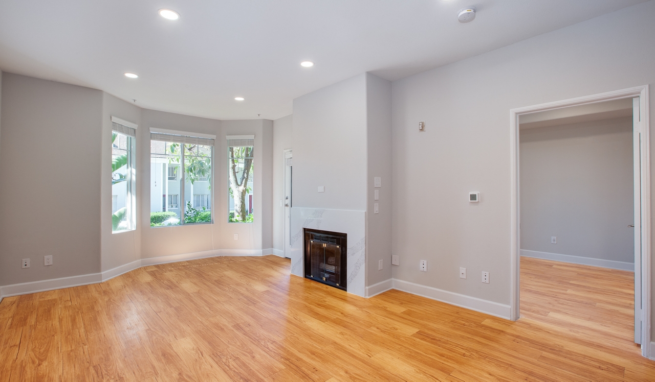 Villas at Park La Brea - Los Angeles, CA - Living room /