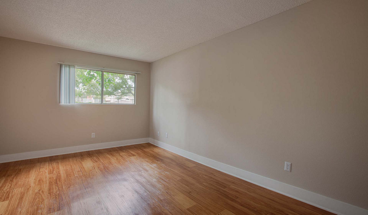 Villas of Pasadena - Pasadena, CA - bedroom