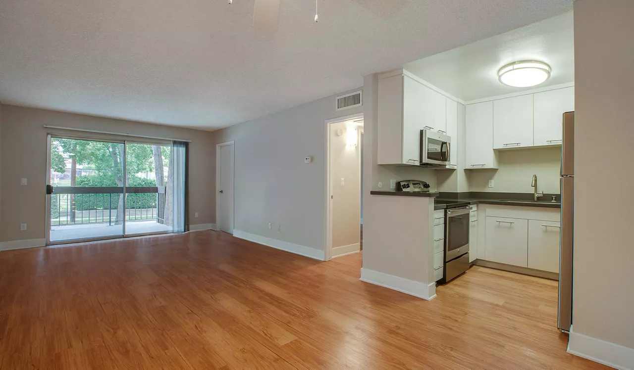 Villas of Pasadena - Pasadena, CA - living room