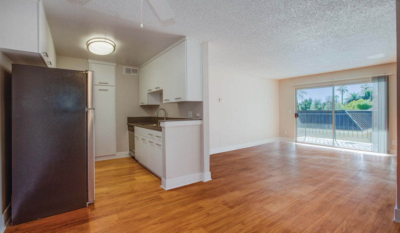 Villas of Pasadena - Pasadena, CA - Kitchen and Living Room