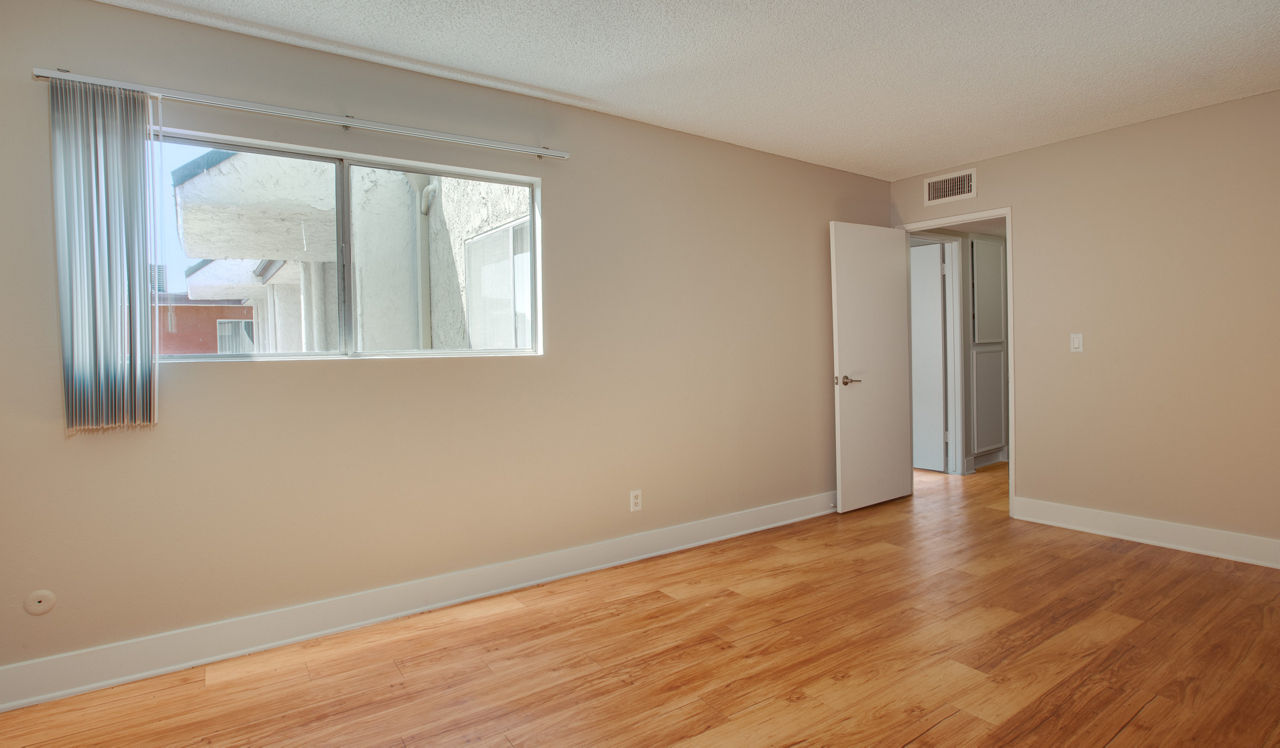 Villas of Pasadena - Pasadena, CA - bedroom