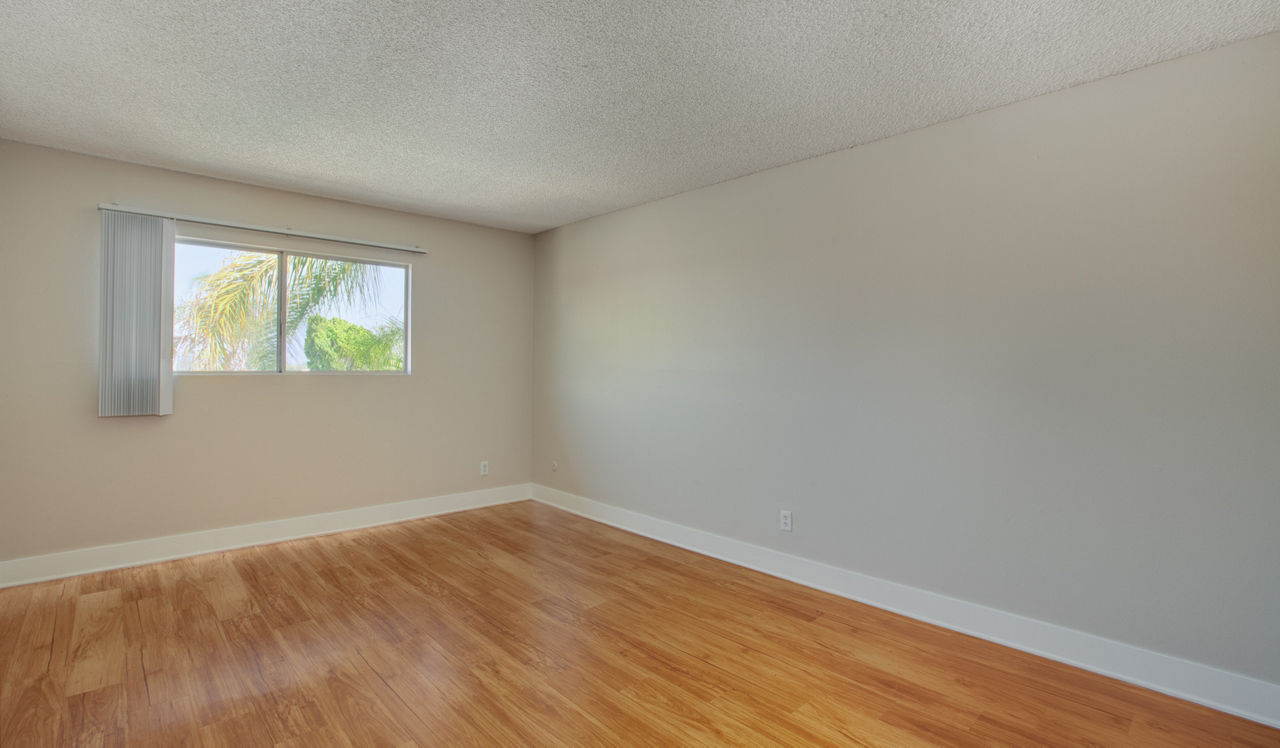 Villas of Pasadena - Pasadena, CA - Bedroom