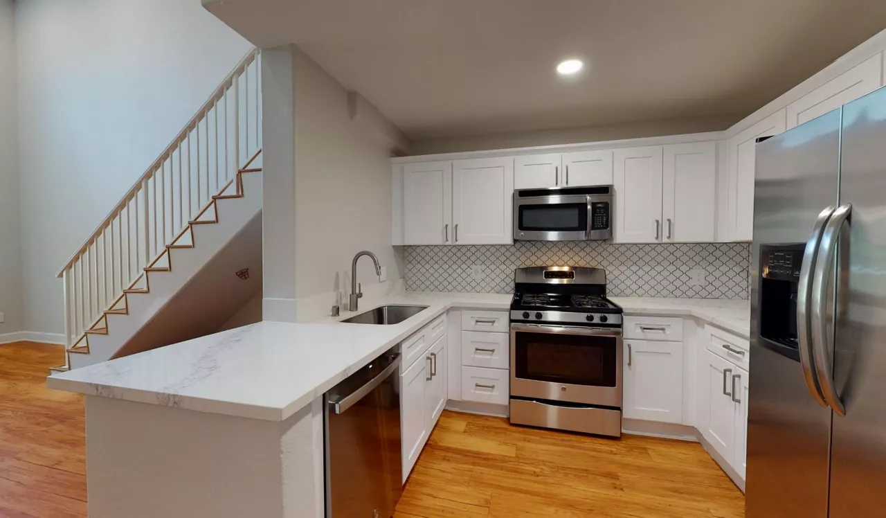 Villas at Park La Brea - Los Angeles, CA - Kitchen