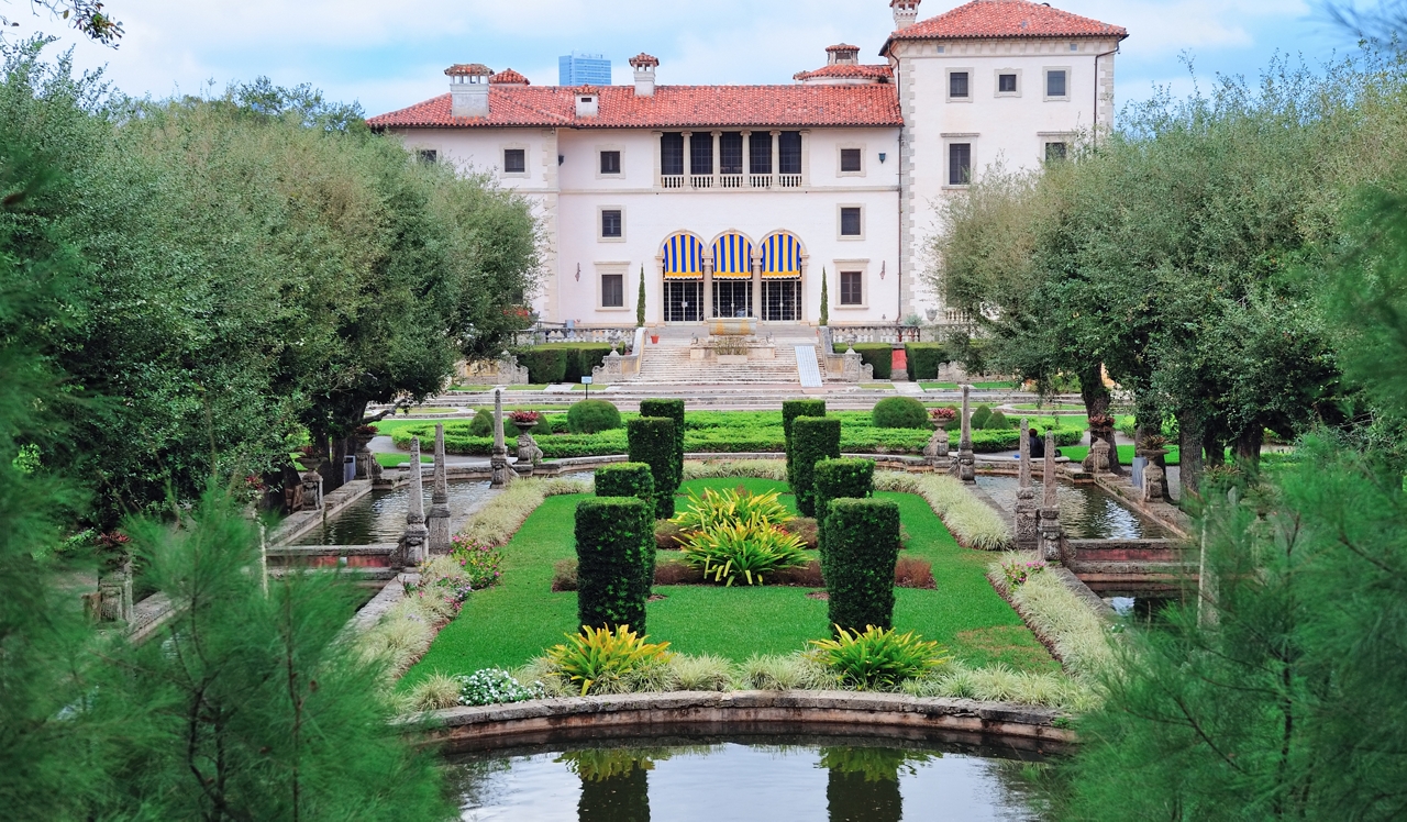 Yacht Club At Brickell - Miami, FL - Vizcaya Museum.<div style="text-align: center;">&nbsp;</div>
<div style="text-align: center;">Vizcaya Museum and Gardens a surreal Italian Renaissance-style villa, just a short 10 minute drive away, offers one of the most beautiful backdrops in the city.</div>
