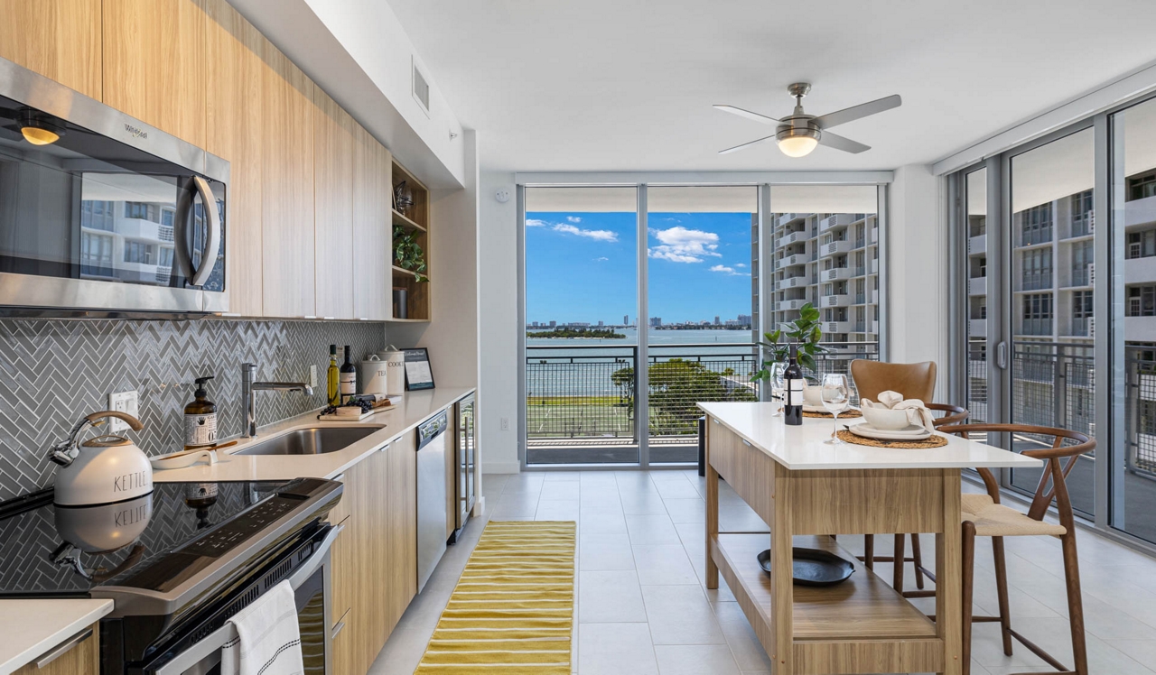The Watermarc at Biscayne Bay - Miami, FL - Apartment Interior Kitchen and dining area