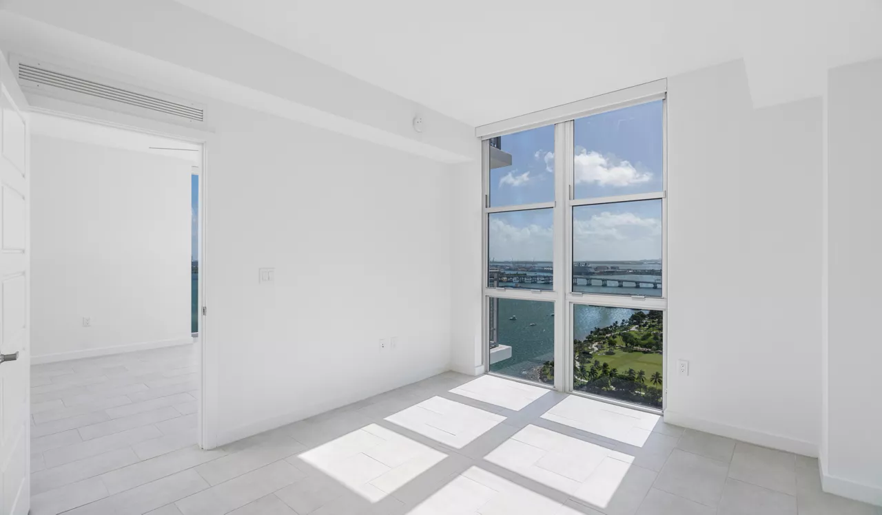 The Watermarc at Biscayne Bay - Miami, FL - Bedroom