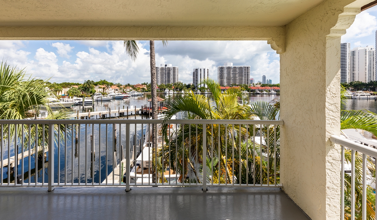 Waterways Village - Aventura FL - Balcony