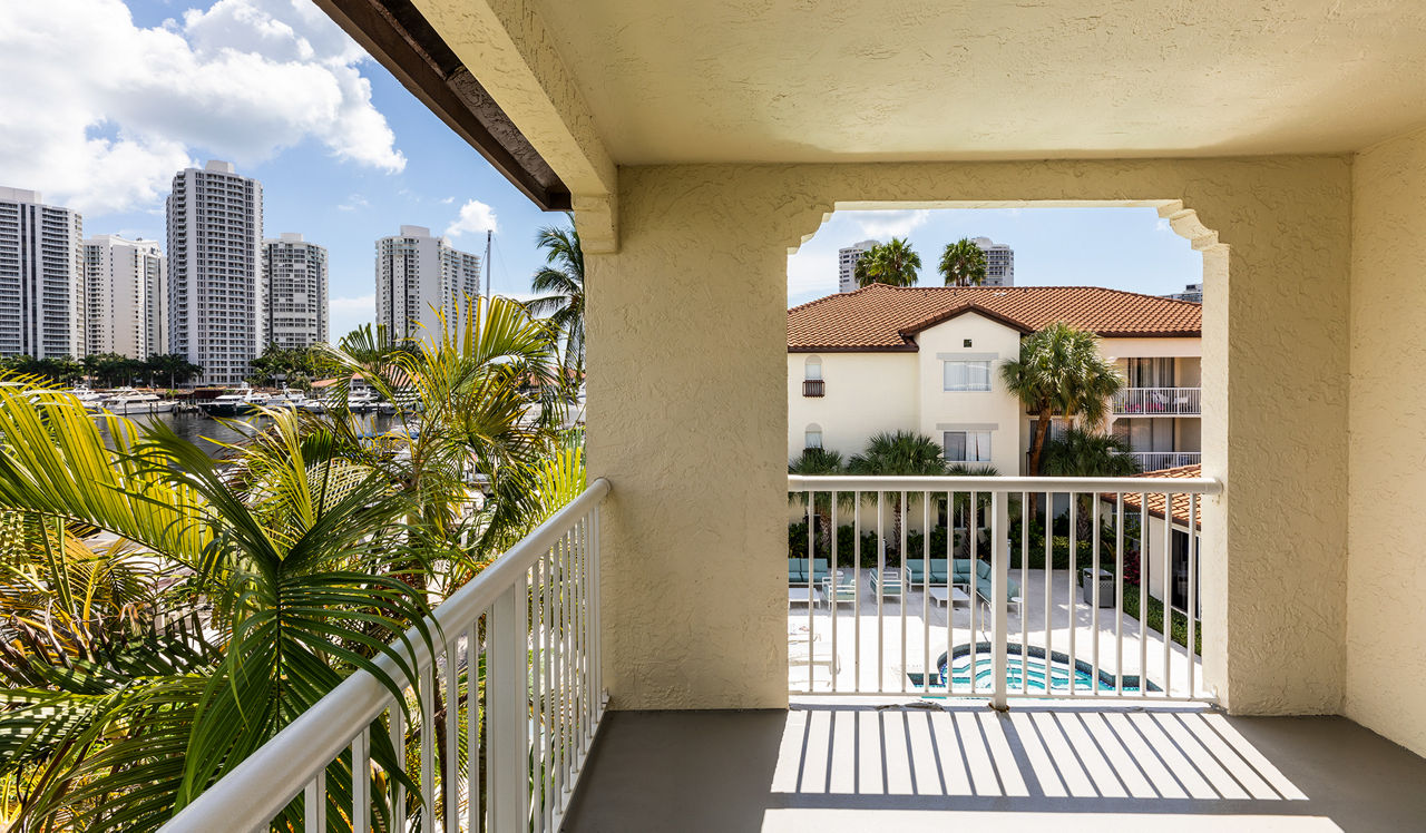 Waterways Village - Miami FL - Balcony