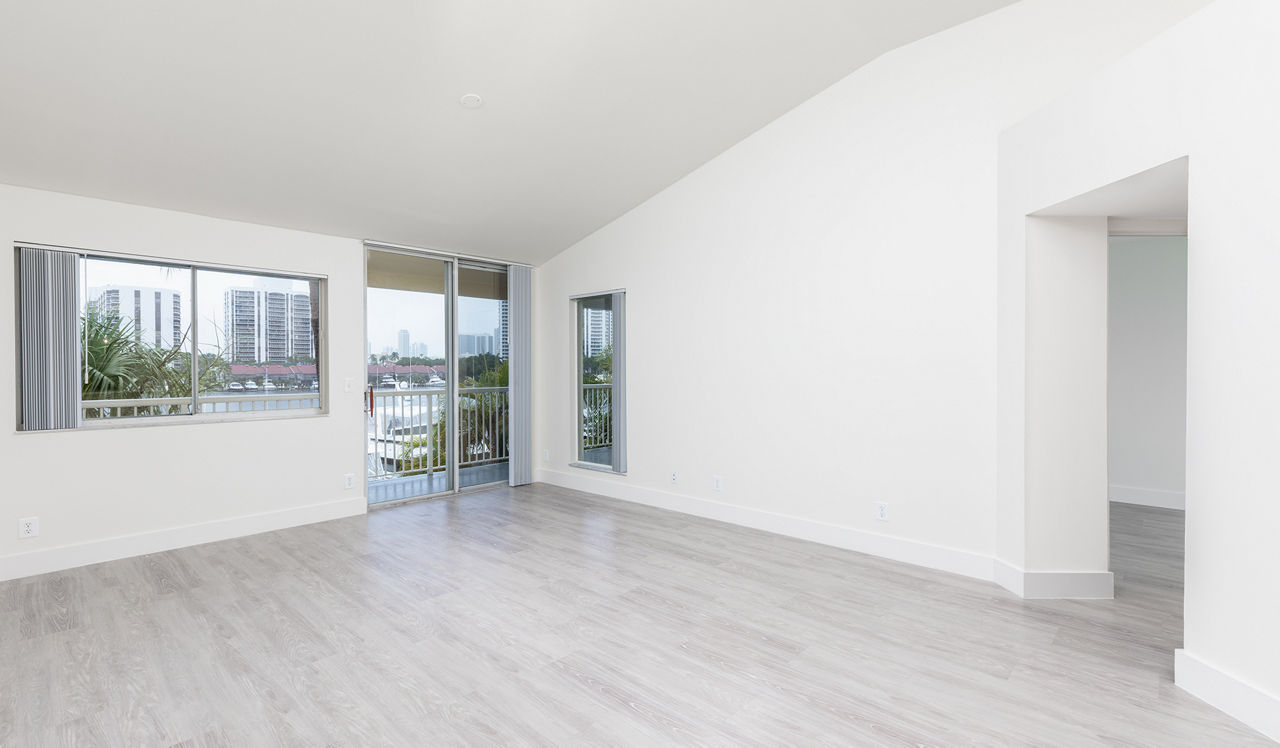 Waterways Village - Miami FL - Living Room