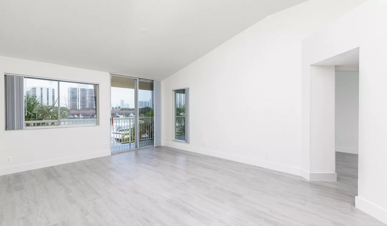 Waterways Village - Miami FL - Living Room