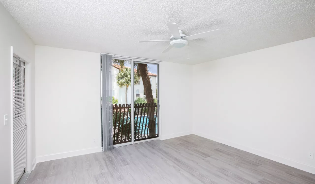 Waterways Village - Aventura, FL - Bedroom