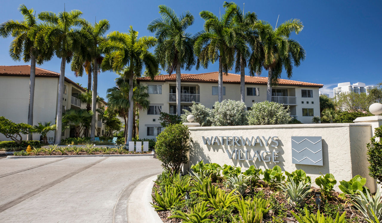 Waterways Village - Aventura, FL - Exterior