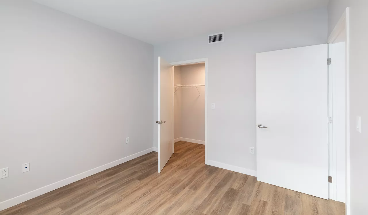Prism Apartments - Cambridge MA - bed