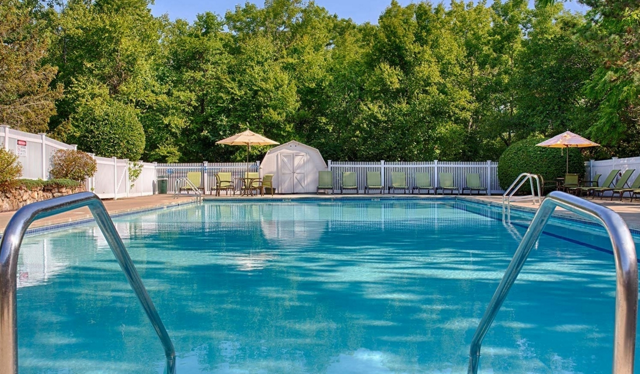 Wexford Village - Worcester, MA - Pool