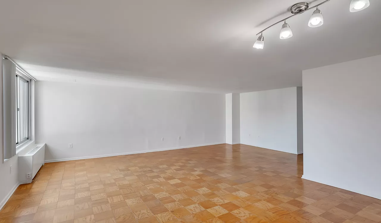 Willard Towers - Chevy Chase, MD - Living Room