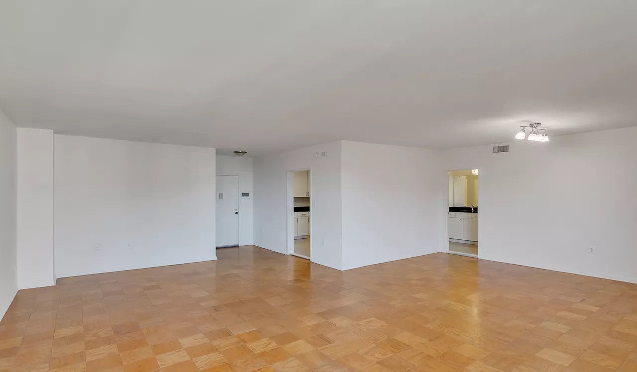 Willard Towers - Chevy Chase, MD - Living Room