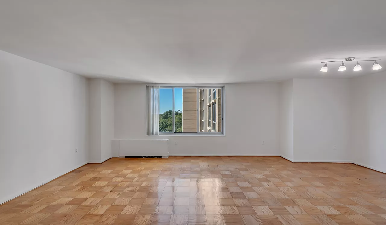 Willard Towers - Chevy Chase, MD - Living Room
