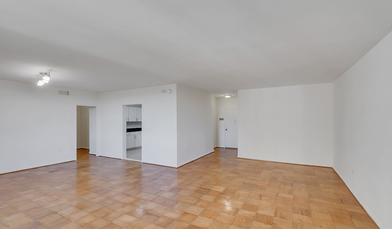 Willard Towers - Chevy Chase, MD - Living Room