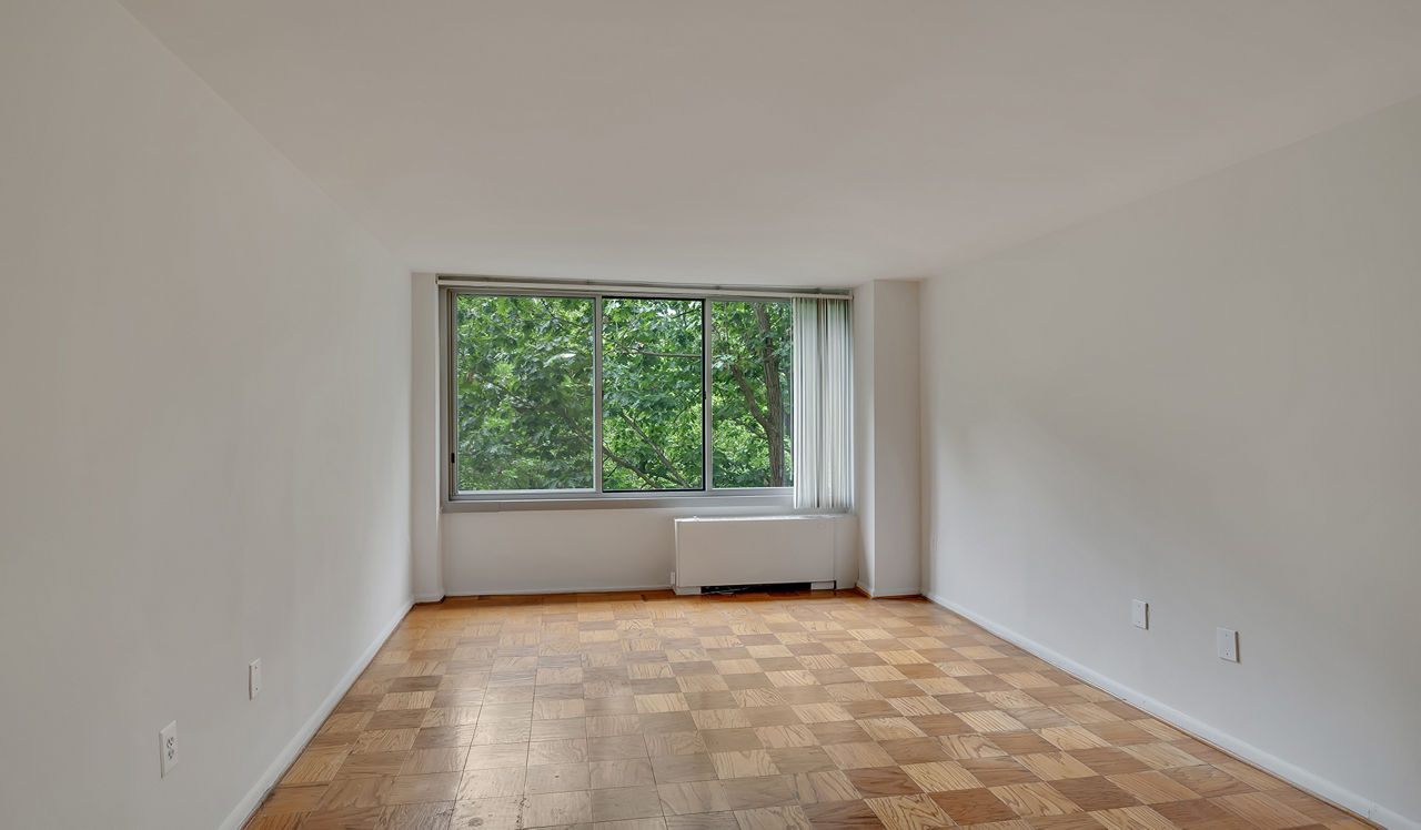 Willard Towers - Chevy Chase, MD - Interior Bedroom