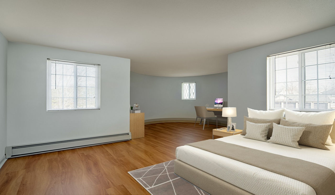 Royal Crest - Noth Andover, MA - Interior Bedroom